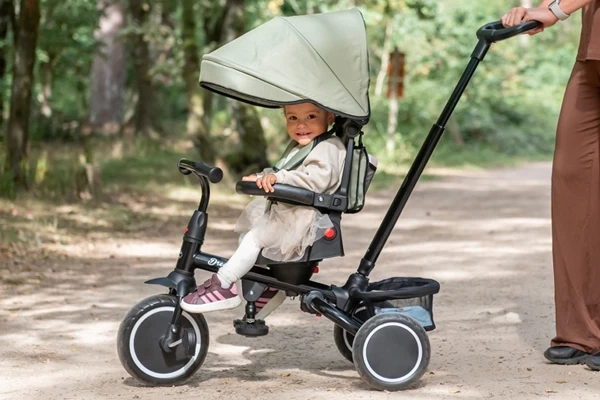 River ist 14 Monaten alt und 75 cm groß