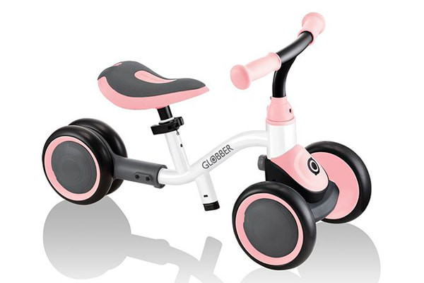 Ein Dreirad zur Förderung des Gleichgewichts