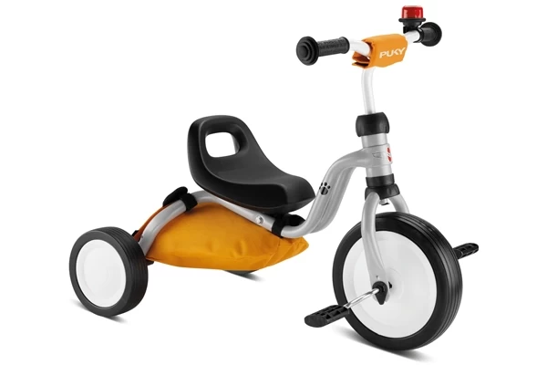 Mit passendem Lenkerpolster und Klingel