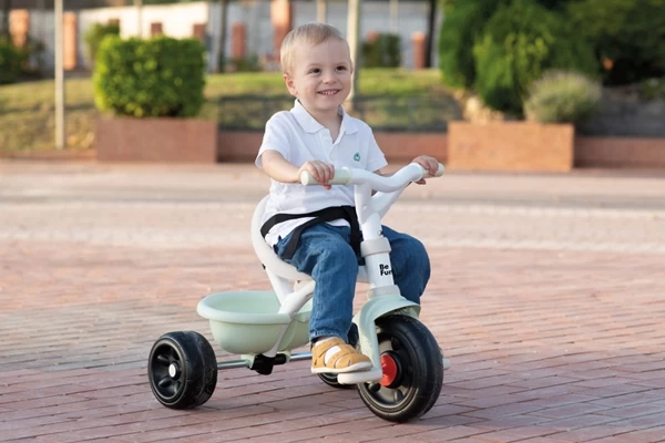 Kann zu einem unabhängigen Dreirad umgebaut werden